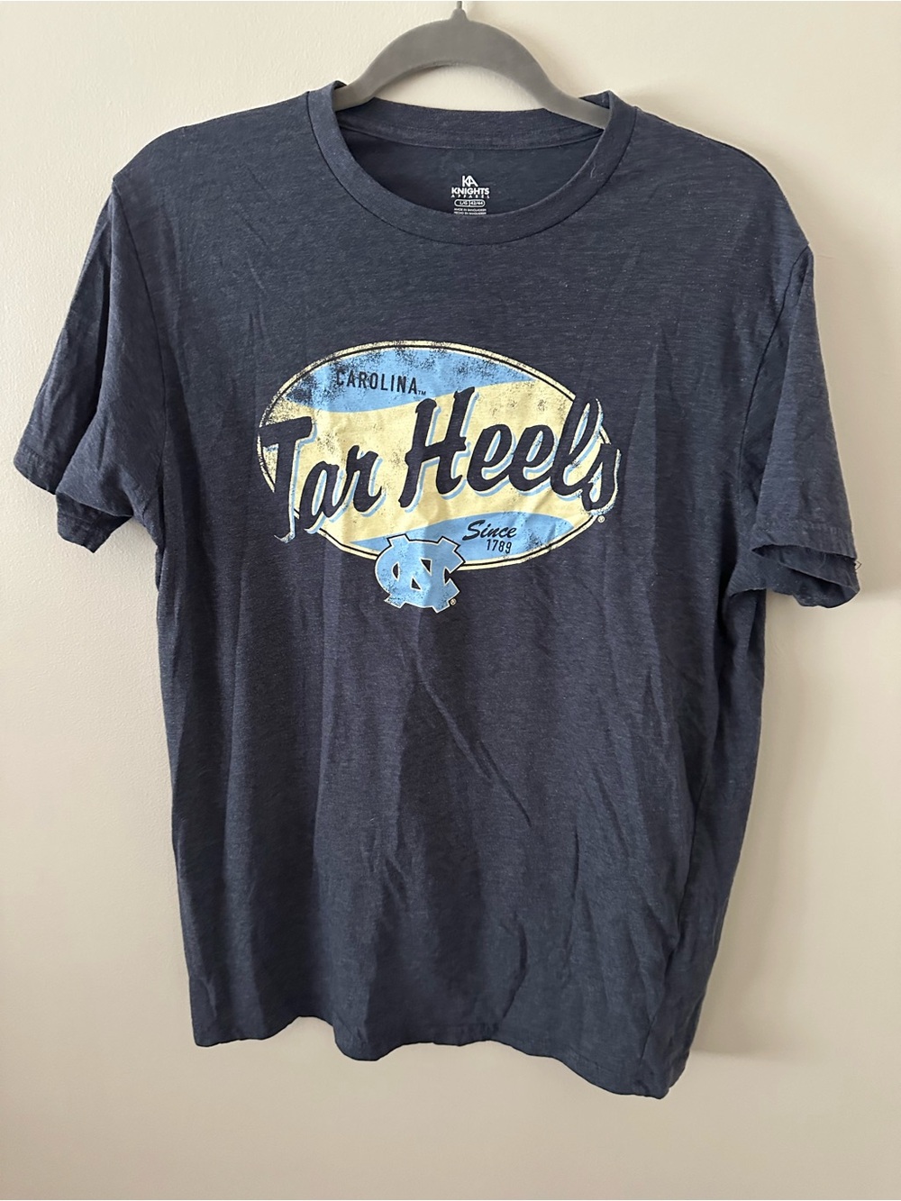 Carolina Tar Heels Vintage Inspired Navy Short-Sleeve Graphic Tee